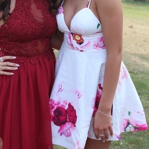 XENIA BOUTIQUE white dress with pink flowers